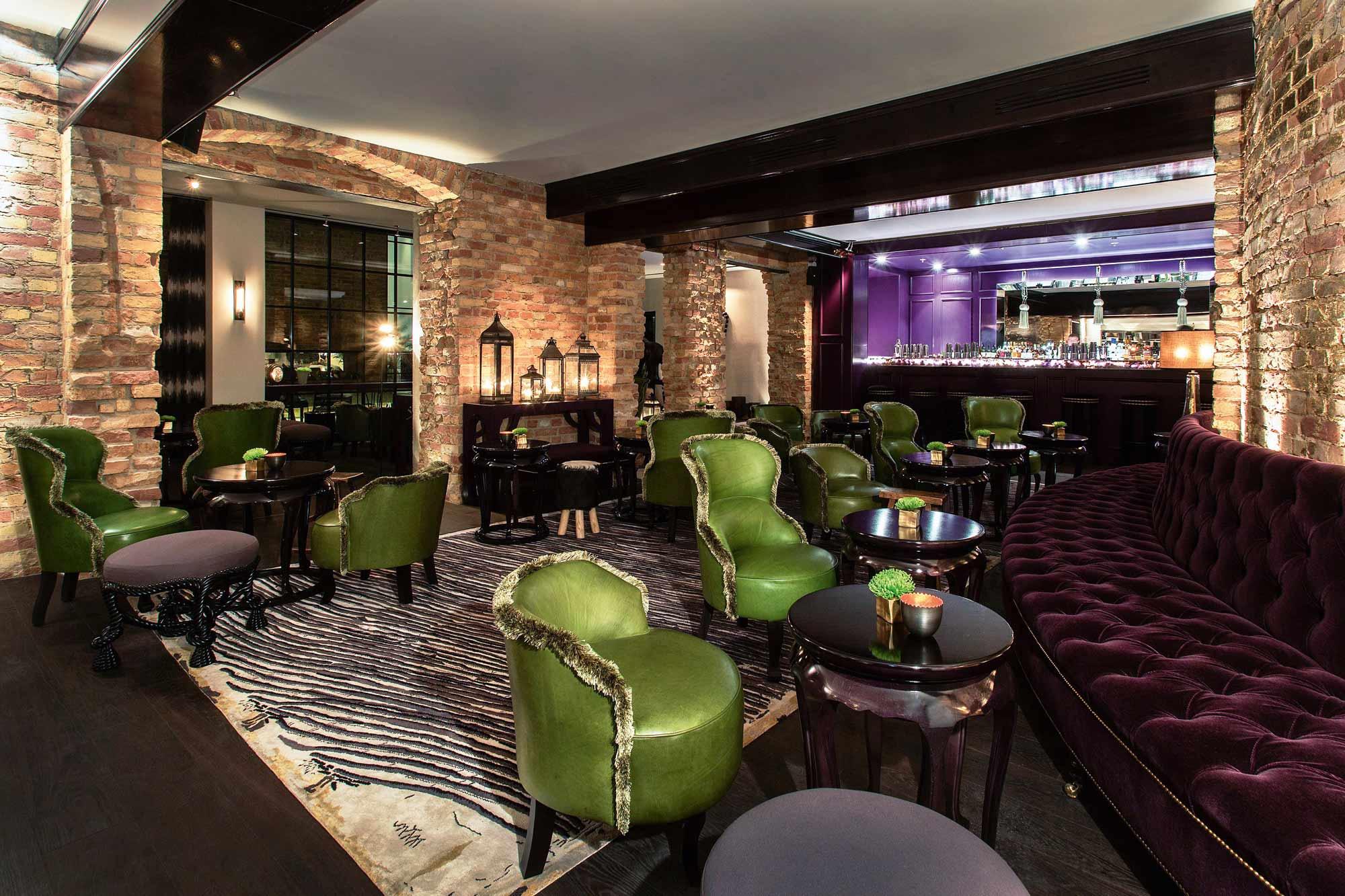 Hotel Zoo Berlin Dış mekan fotoğraf The bar at the London Edition